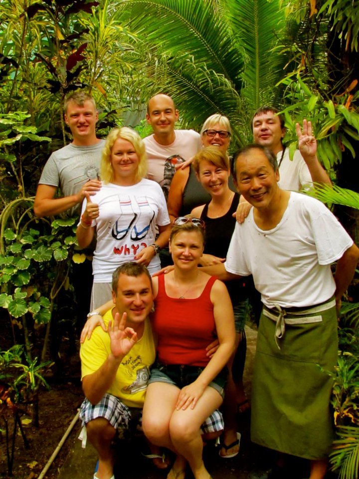 Chin Manasmontri with guests